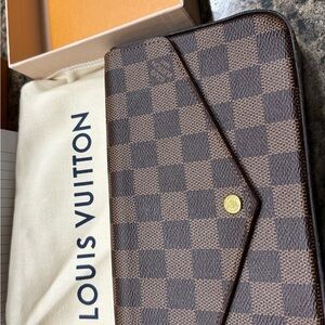 LV Félicie Pochette